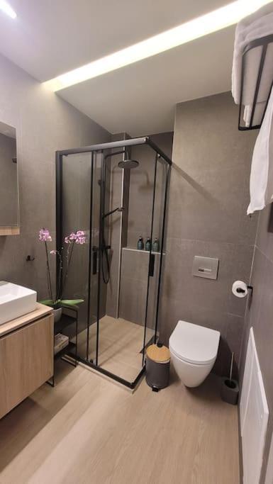 8 Blocks Apartments 2B アレクサンドルポリス エクステリア 写真