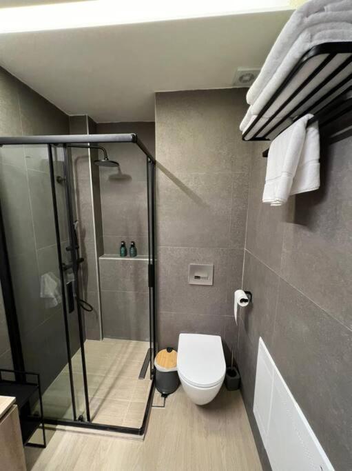 8 Blocks Apartments 2B アレクサンドルポリス エクステリア 写真